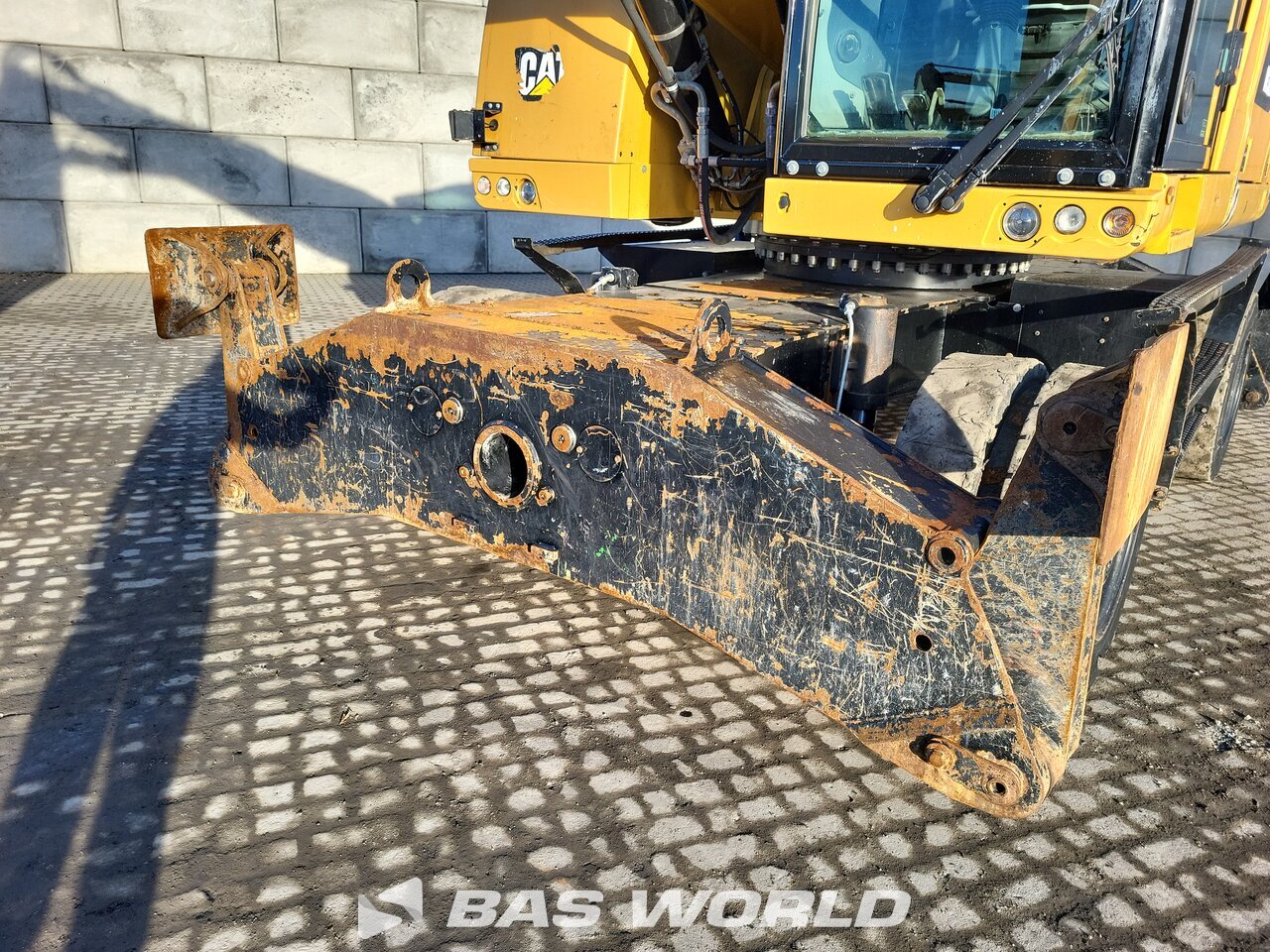 Other : Caterpillar MH3024 مناولات المخلفات مناولات صناعية
