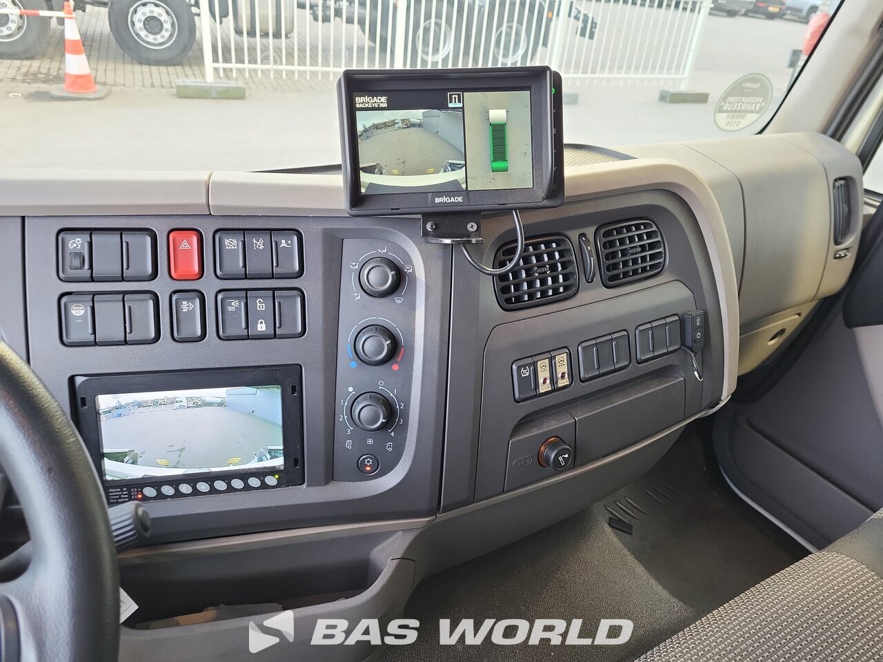 Other : DAF LF 230 Camion dell'immondizia