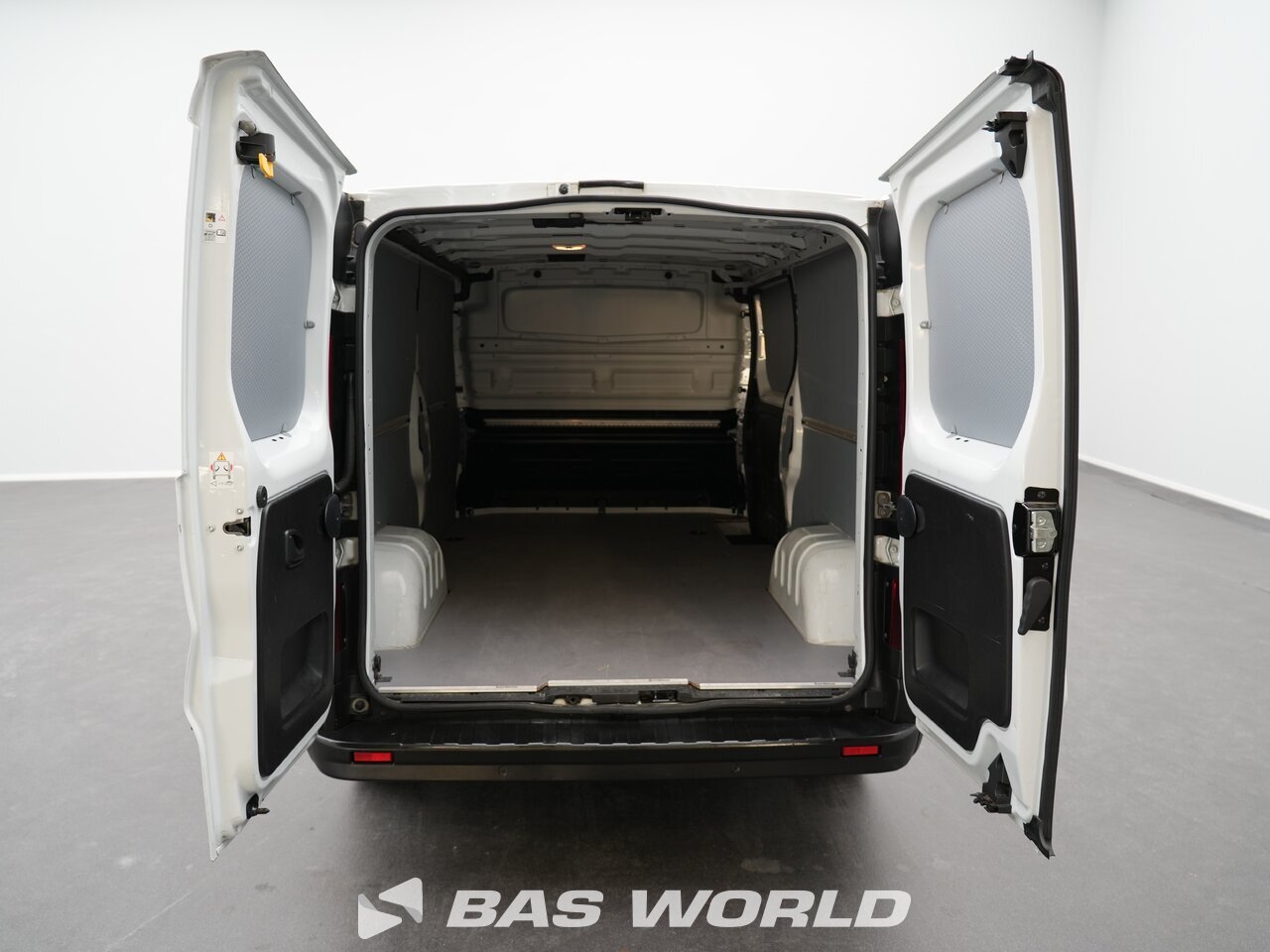 Other : Renault Trafic 130pk Suljettu pakettiauto
