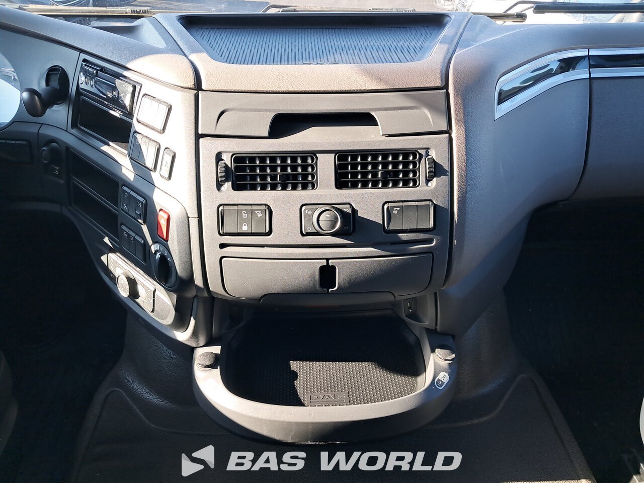 Other : DAF XF 480 شاحنات الحاويات