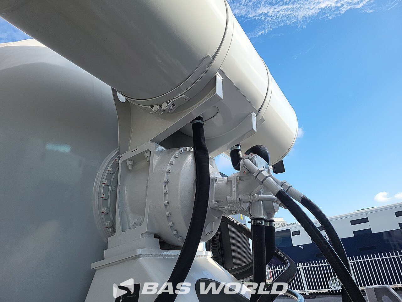 Other : Mercedes Arocs 4142 شاحنة خلاطة خرسانة