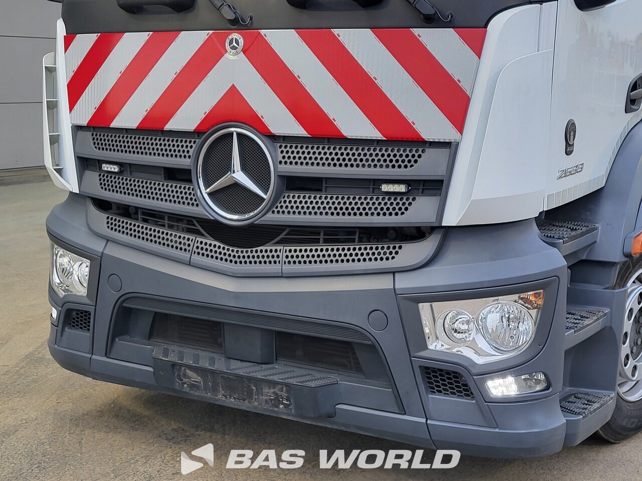 Other : Mercedes Actros 2633 شاحنة ذات خطاف