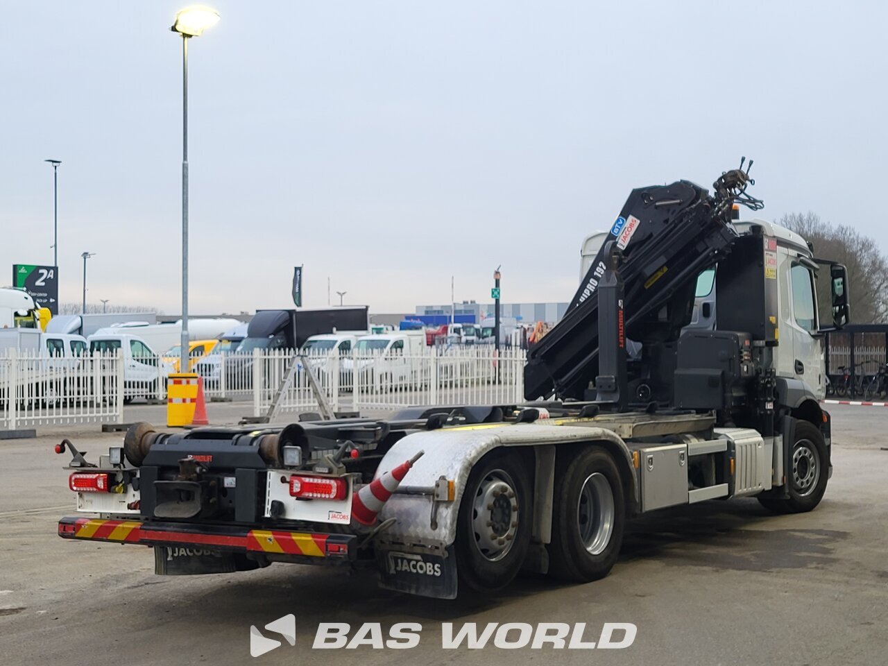 Other : Mercedes Actros 2633 شاحنة ذات خطاف