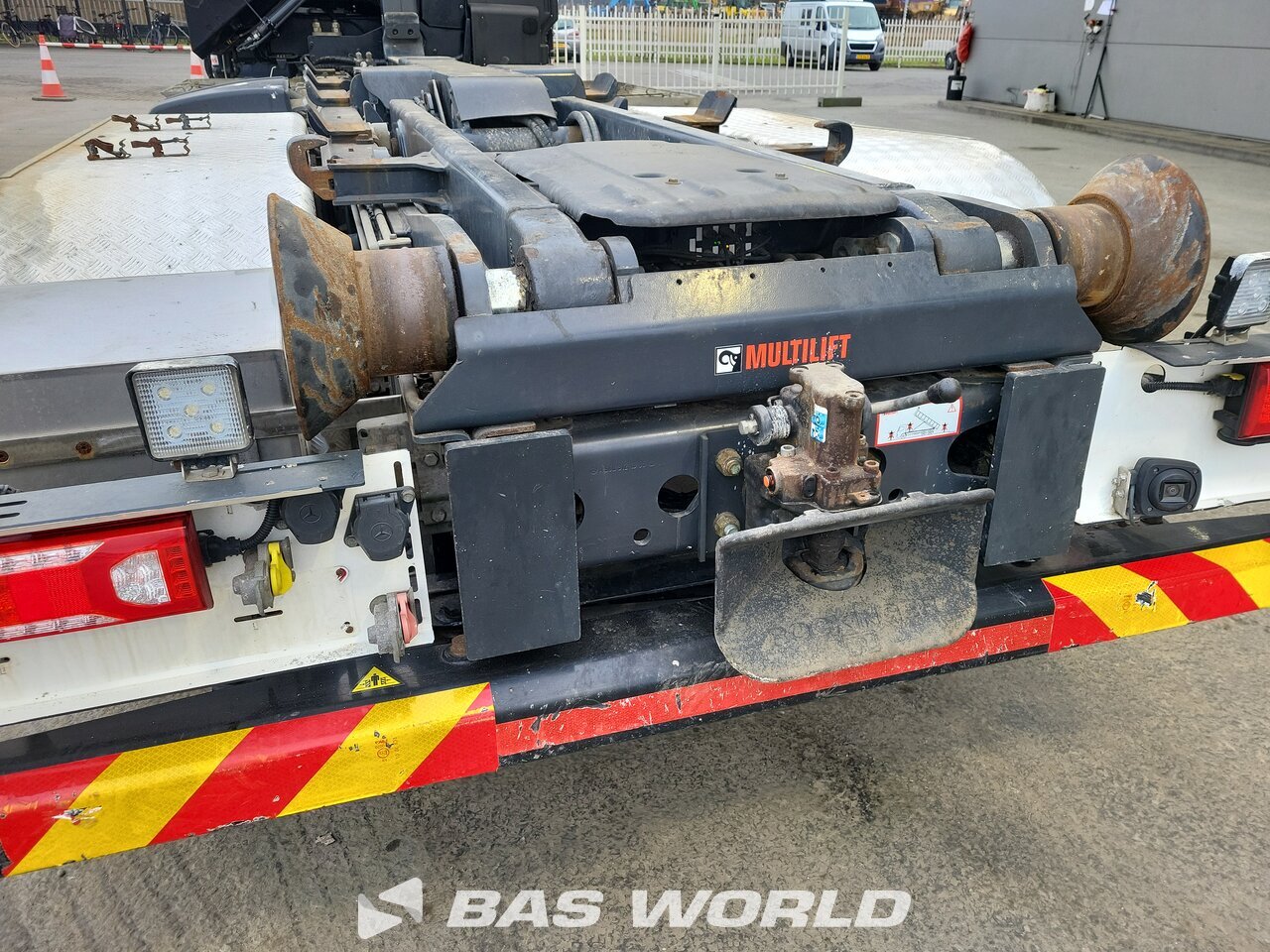 Other : Mercedes Actros 2633 شاحنة ذات خطاف