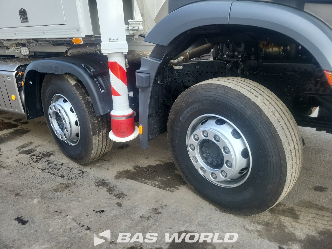 Other : Mercedes Arocs 3746 مضخة أسمنت