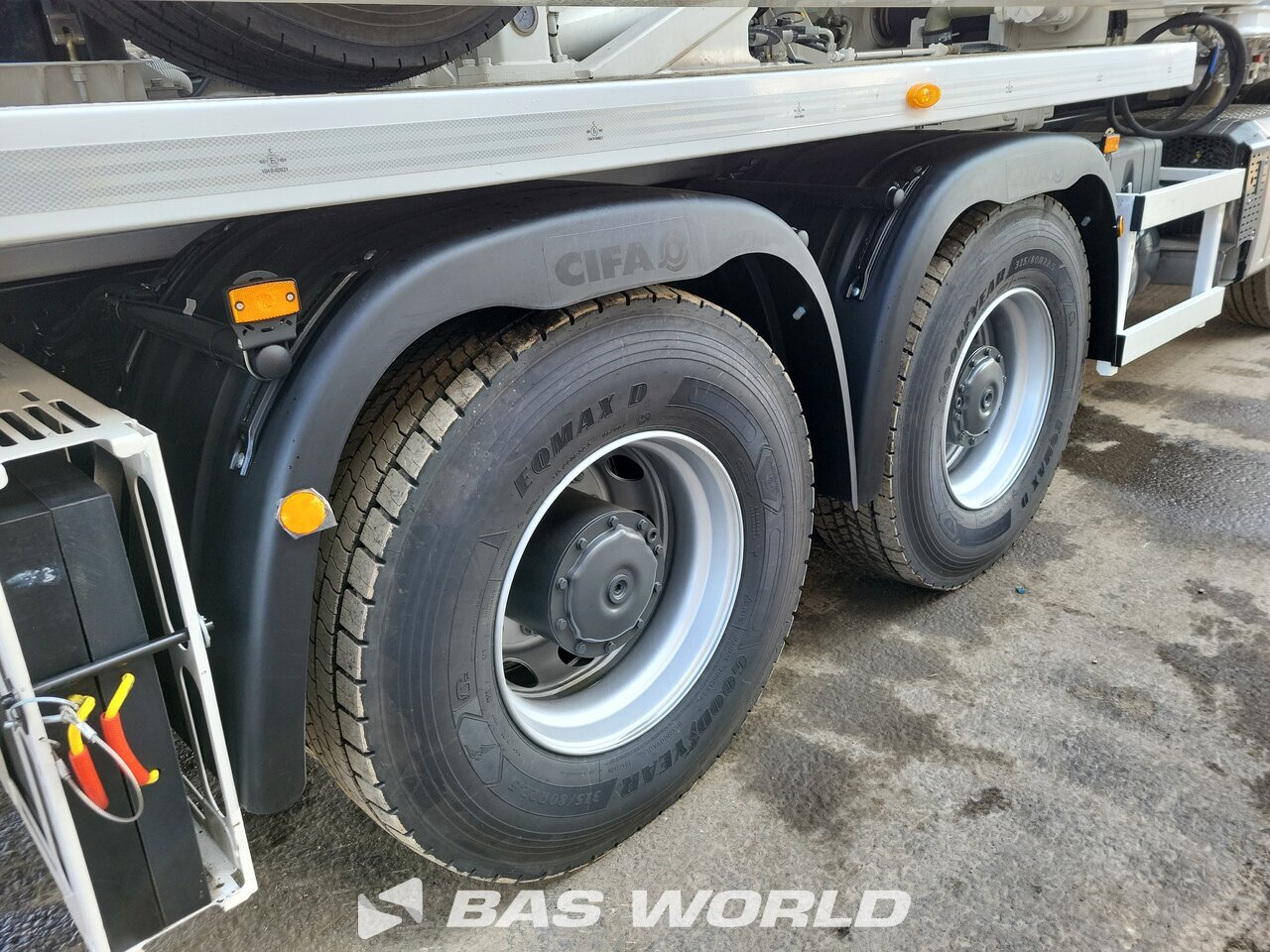 Other : Mercedes Arocs 3746 مضخة أسمنت