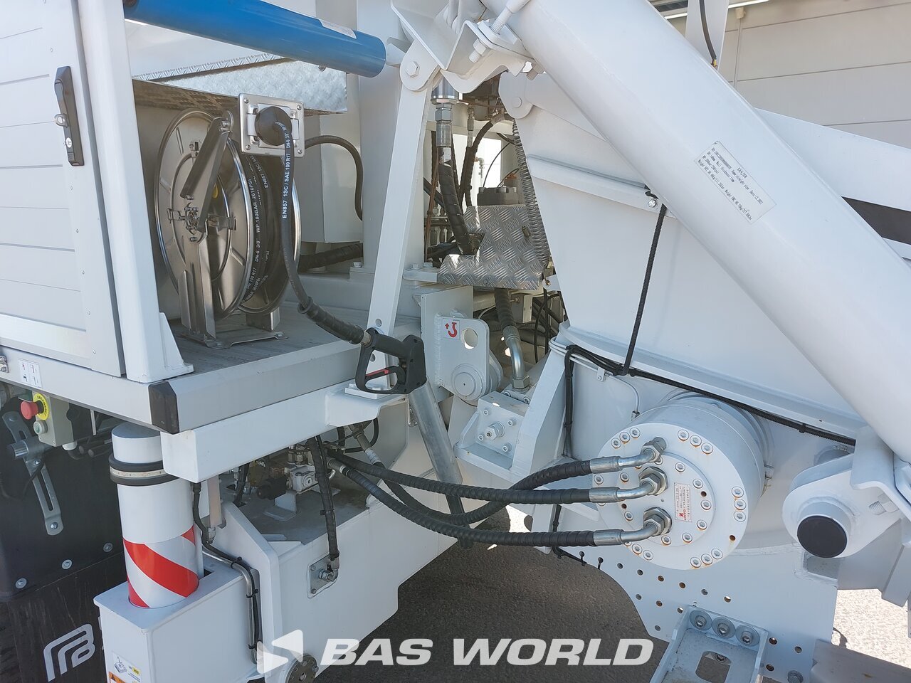 Other : Mercedes Arocs 2843 Concrete pump