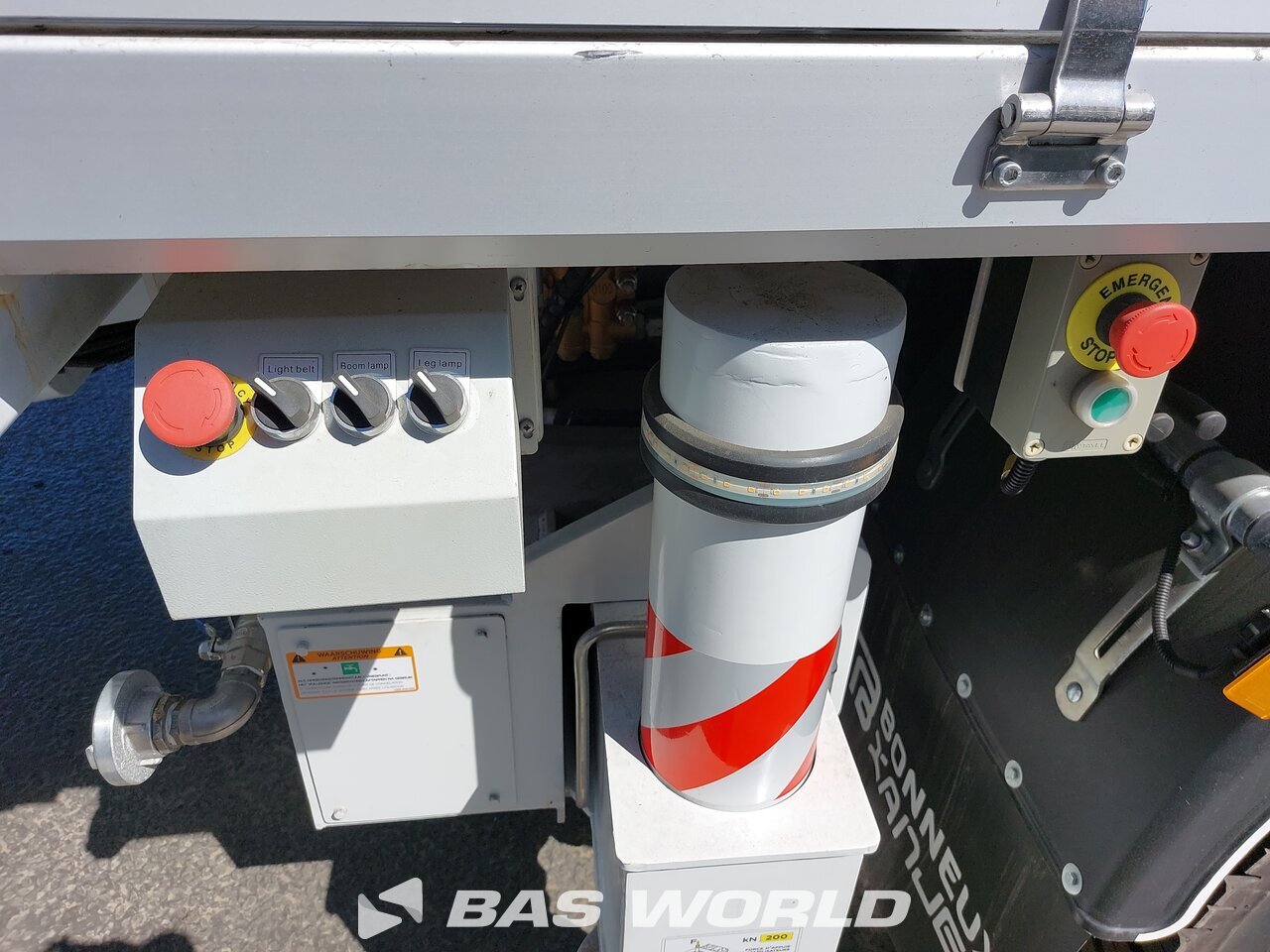 Other : Mercedes Arocs 2843 Concrete pump