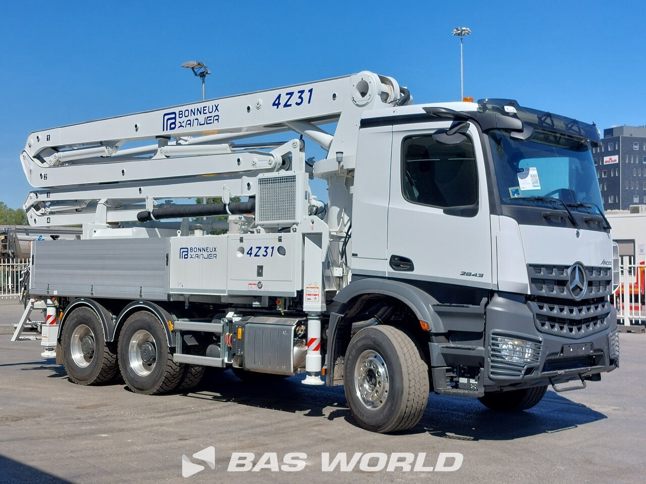 Other : Mercedes Arocs 2843 Concrete pump