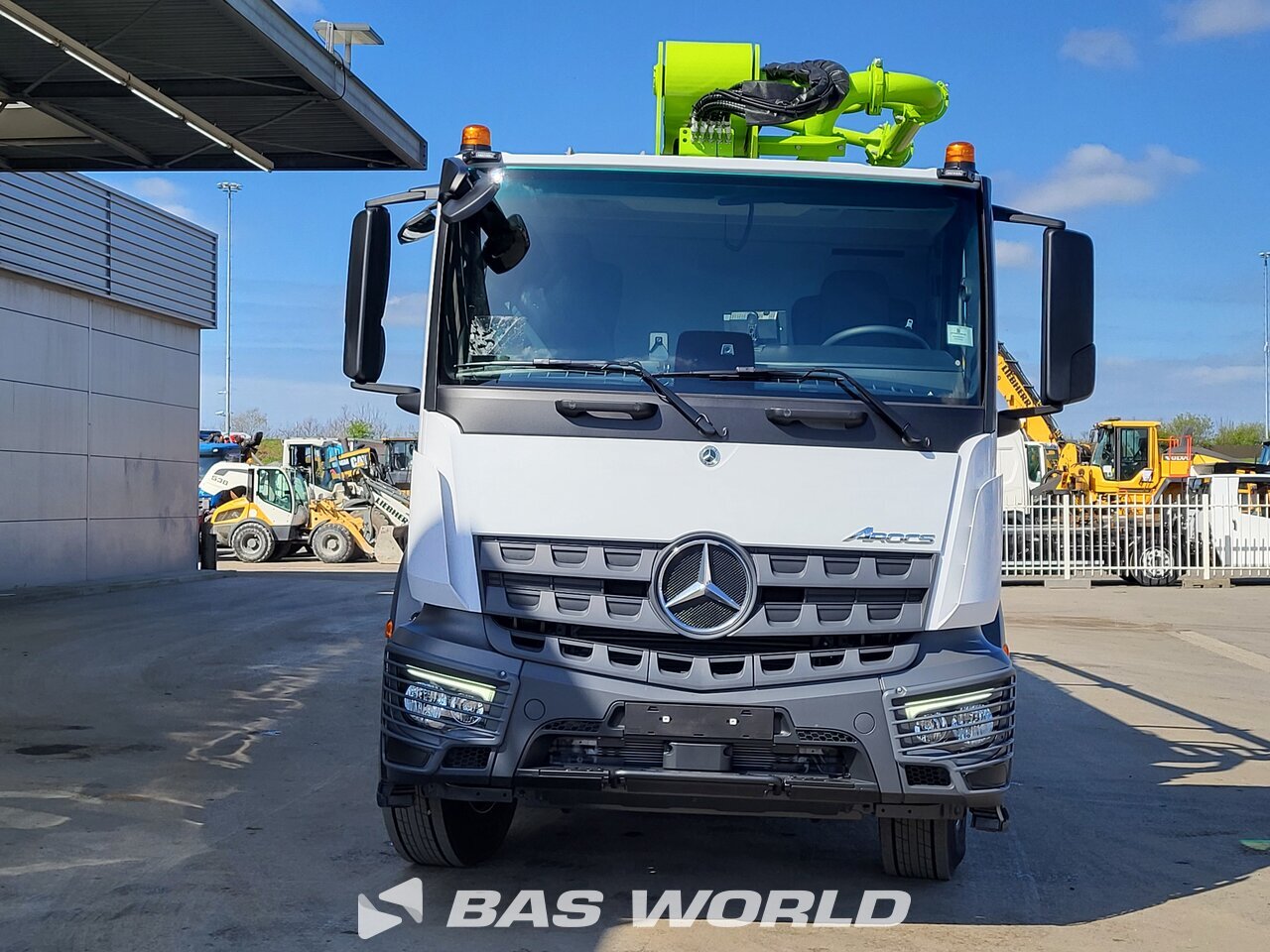 Other : Mercedes Arocs 2840 Concrete pump