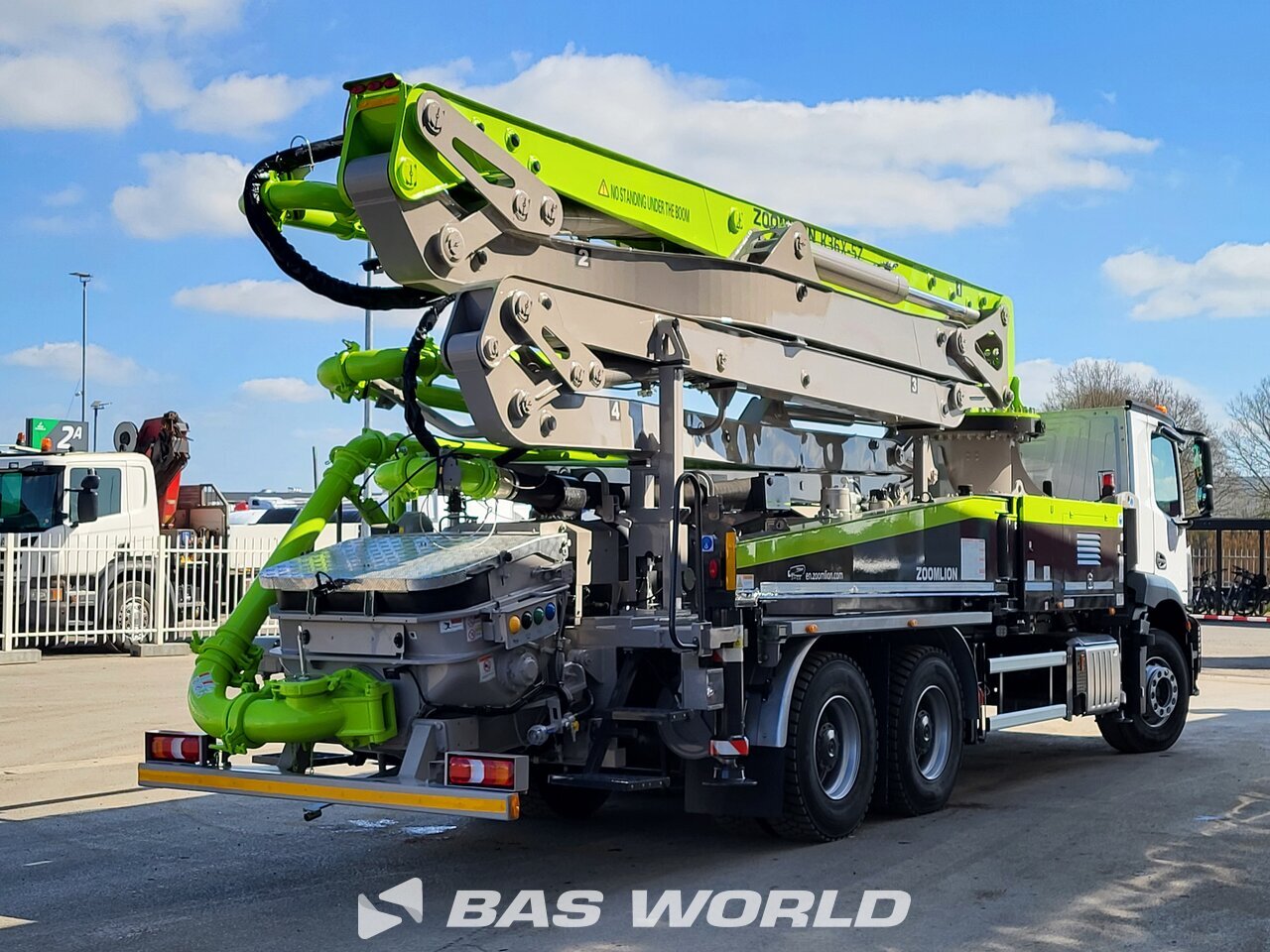 Other : Mercedes Arocs 2840 Concrete pump