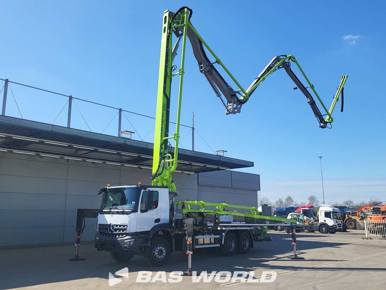 Other : Mercedes Arocs 2840 Concrete pump
