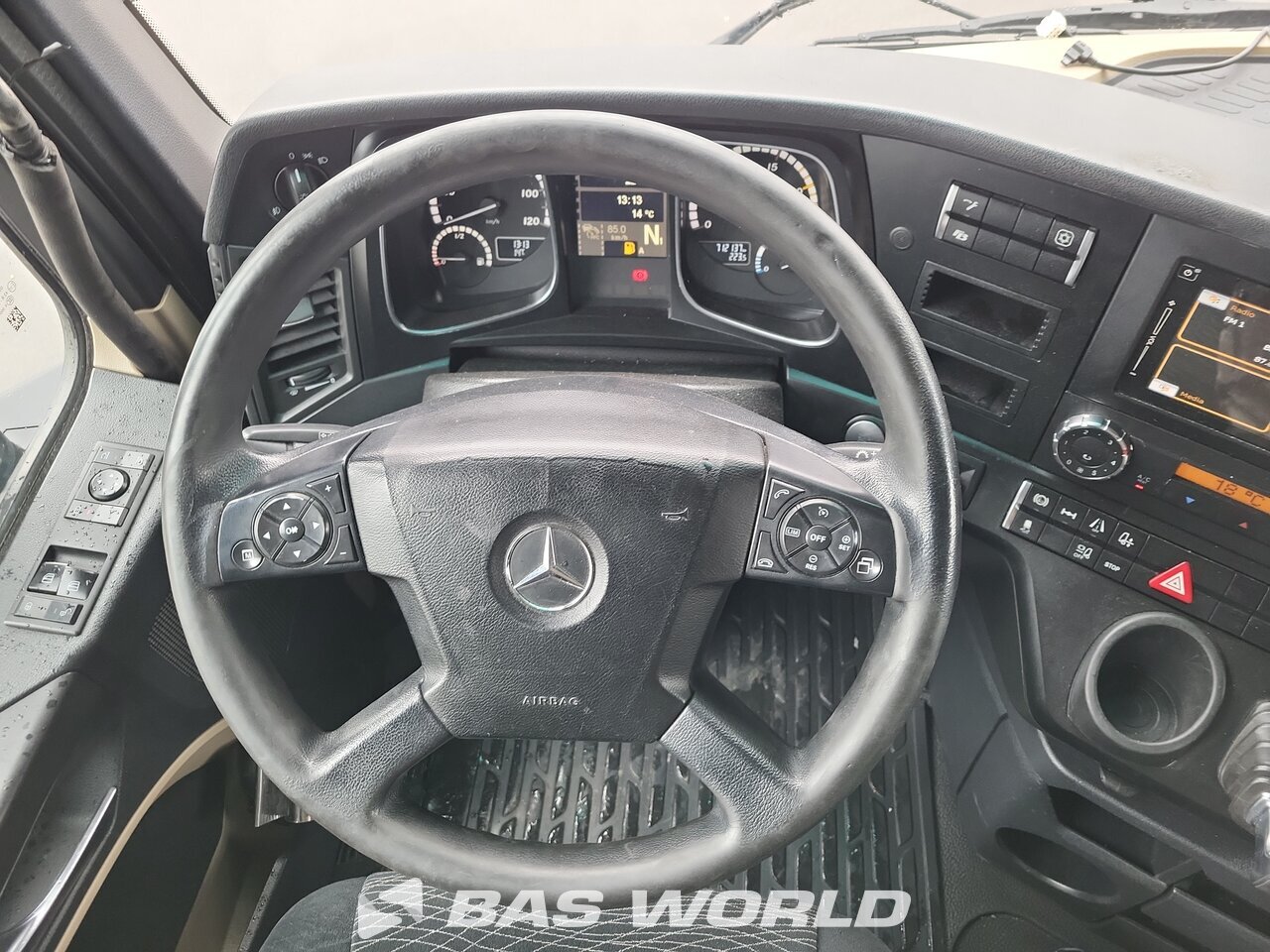 Other : Mercedes Actros 1845 Tractor