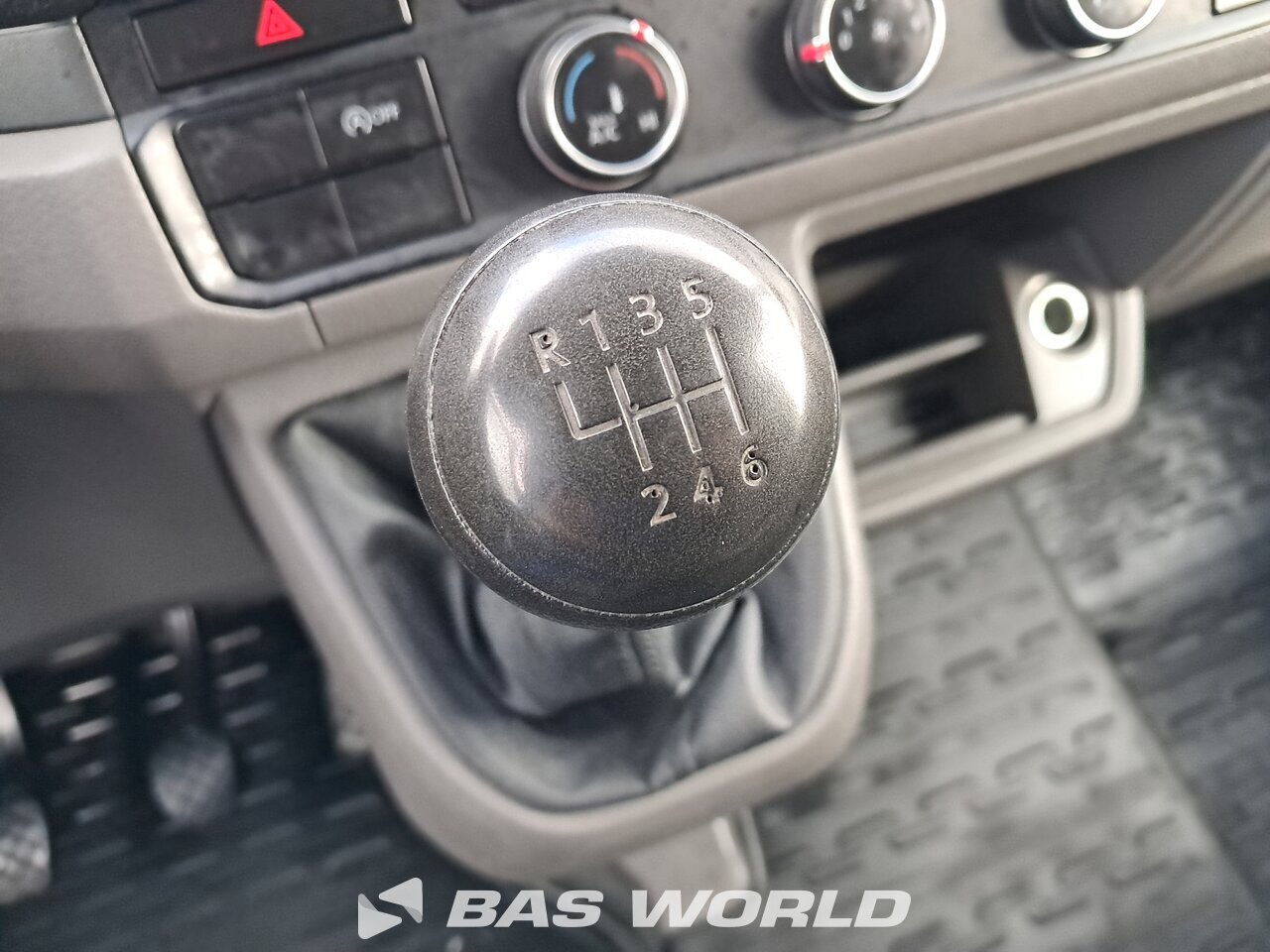 Other : Volkswagen Crafter 177pk Открытый
