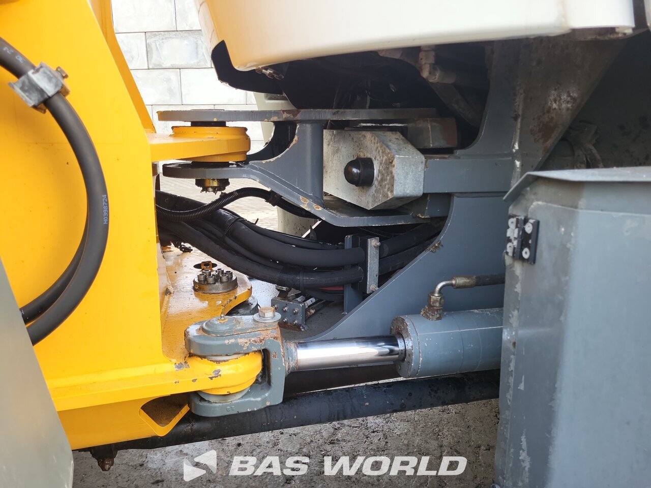 Other : Liebherr جرافات ذات عجلات
