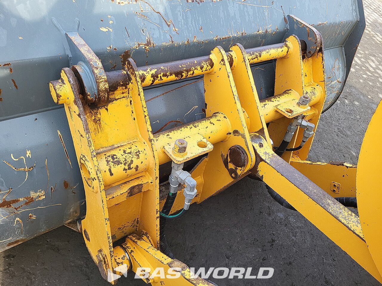 Other : Liebherr جرافات ذات عجلات