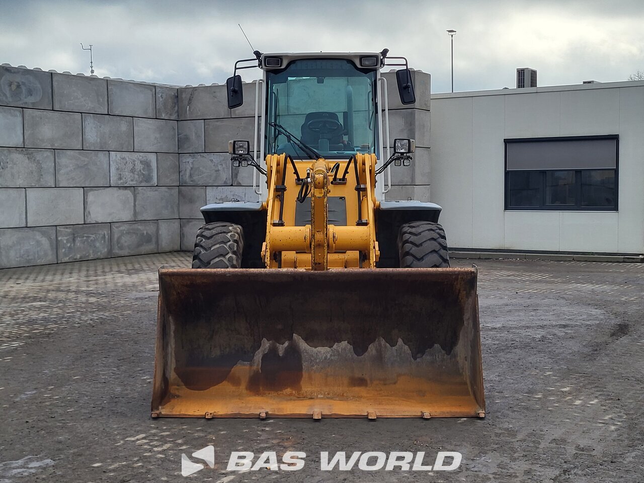 Other : Liebherr جرافات ذات عجلات