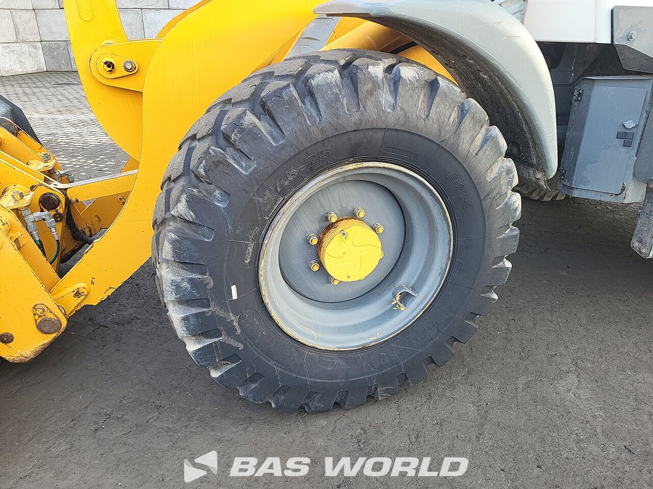 Other : Liebherr جرافات ذات عجلات