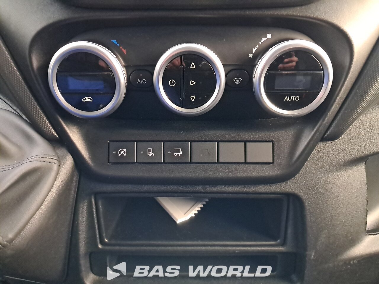 Other : Iveco Daily 35S16 Stängda lastbilskarosser