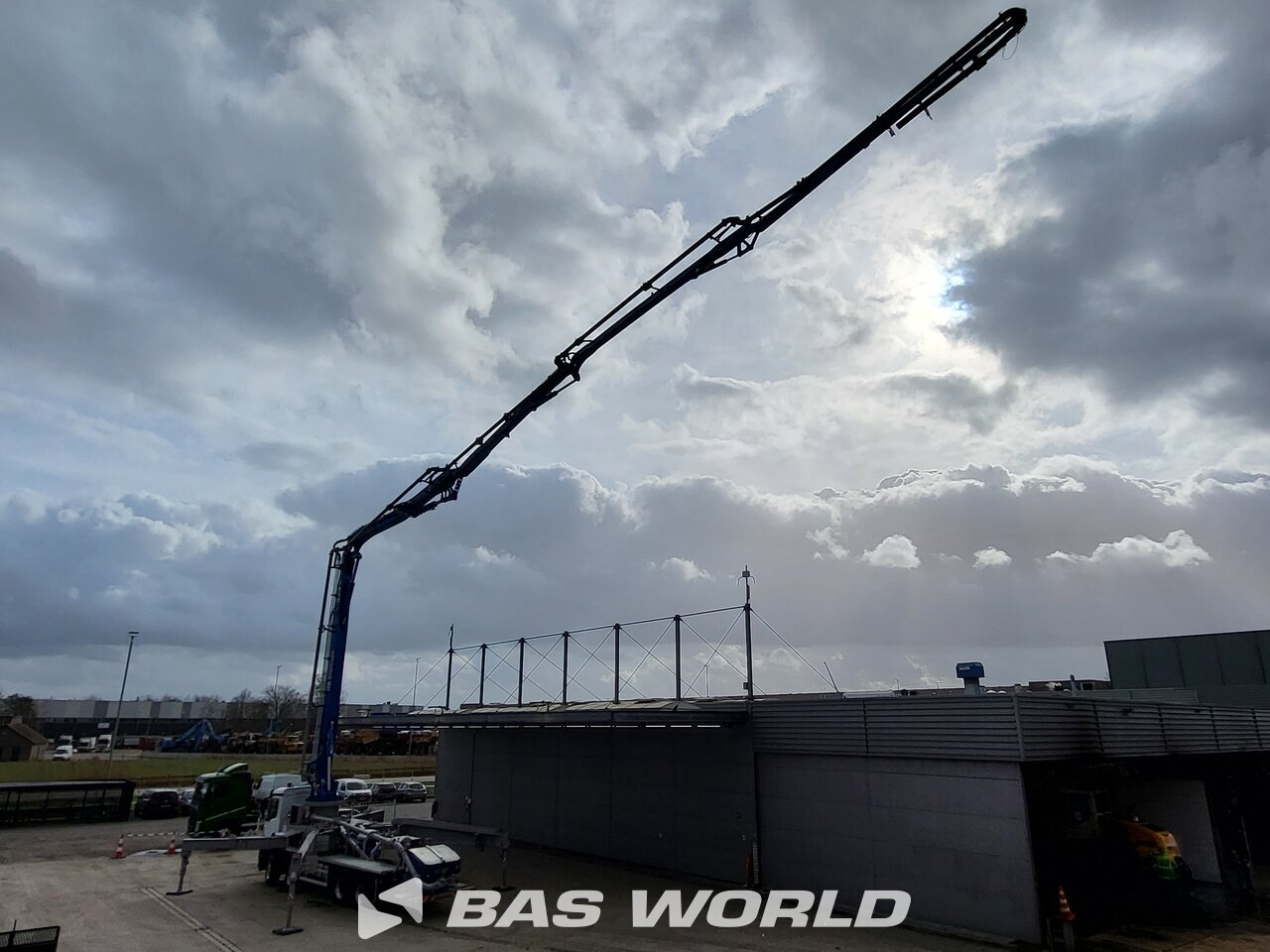 Other : Mercedes Arocs 4151 Concrete pump