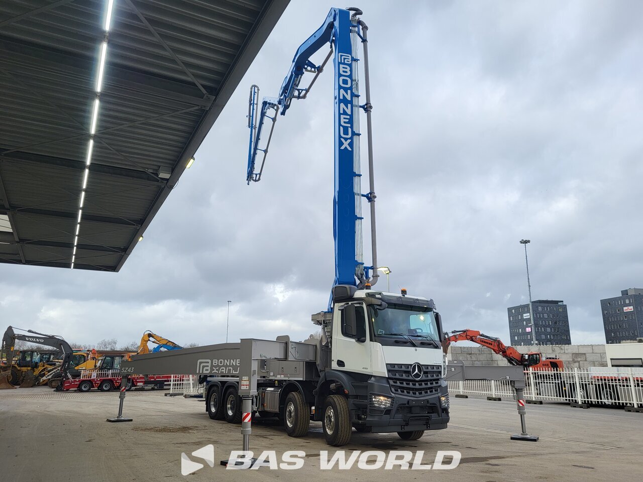 Other : Mercedes Arocs 4151 Concrete pump