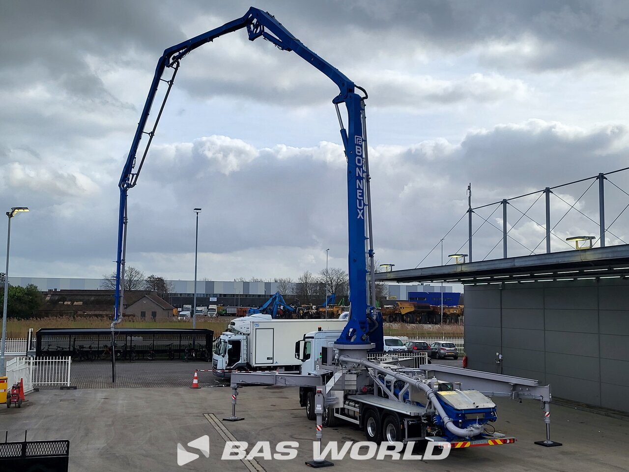 Other : Mercedes Arocs 4151 Concrete pump