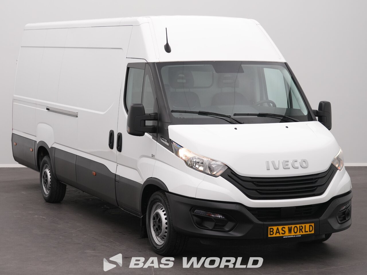 Other : Iveco Daily 35S16 شاحنة خفيفة بصندوق مغلق