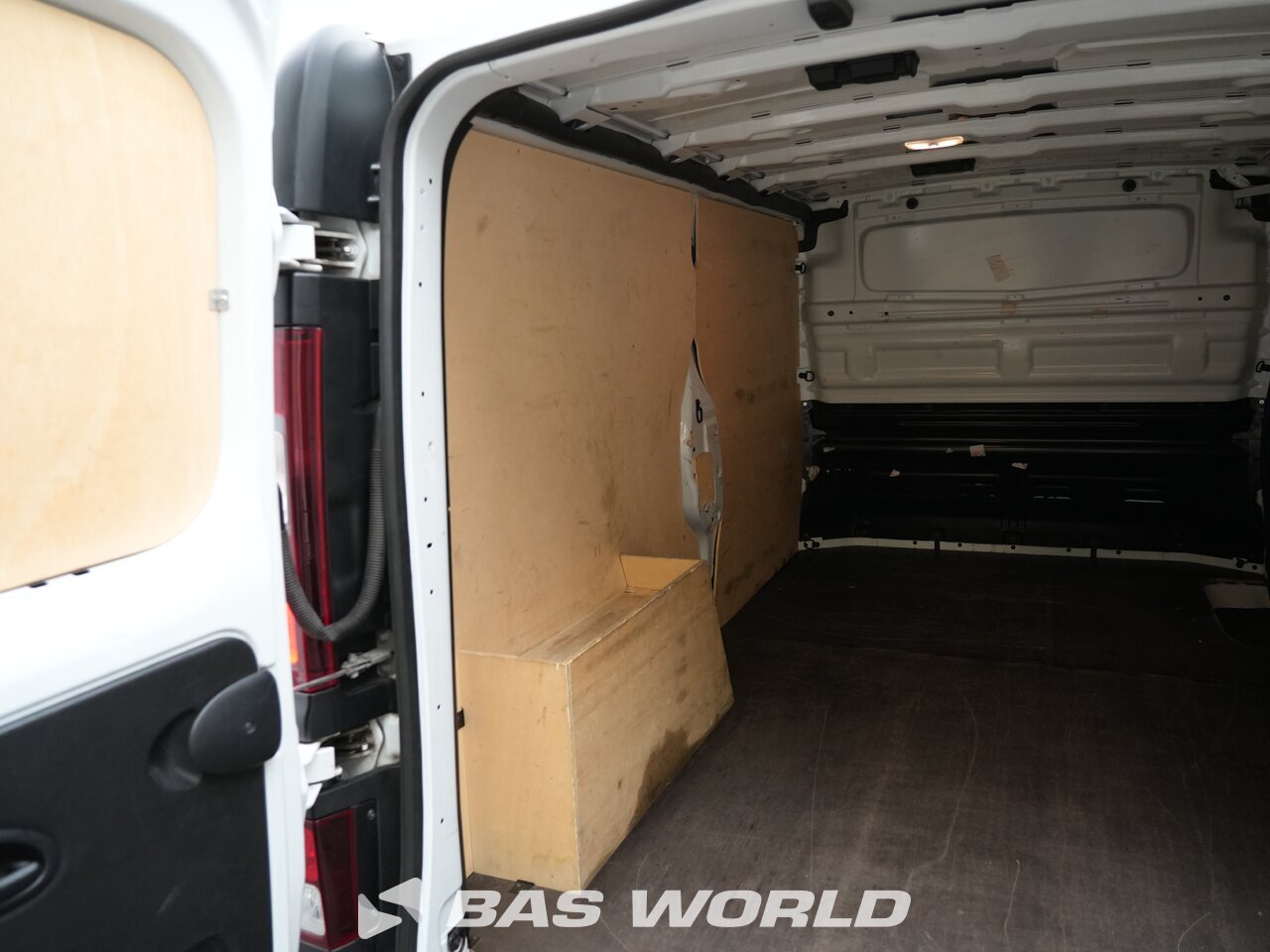 Other : Renault Trafic 130pk Suljettu pakettiauto