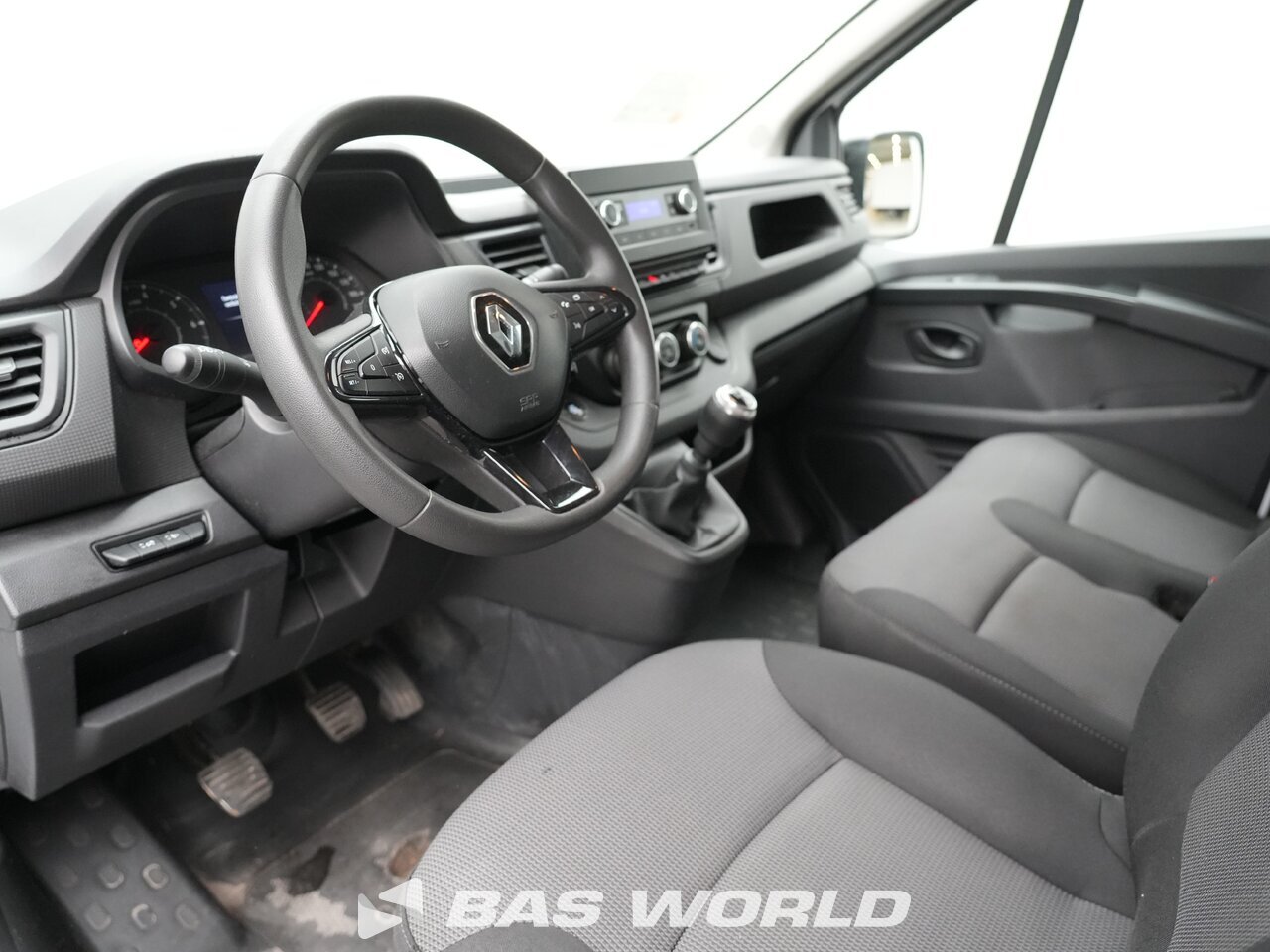 Other : Renault Trafic 130pk Suljettu pakettiauto