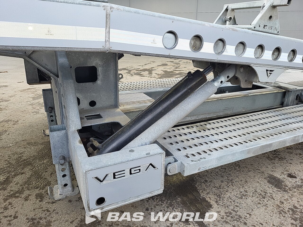 Other : VEGA Naczepa do transportu samochodów osobowych/ciężarowych
