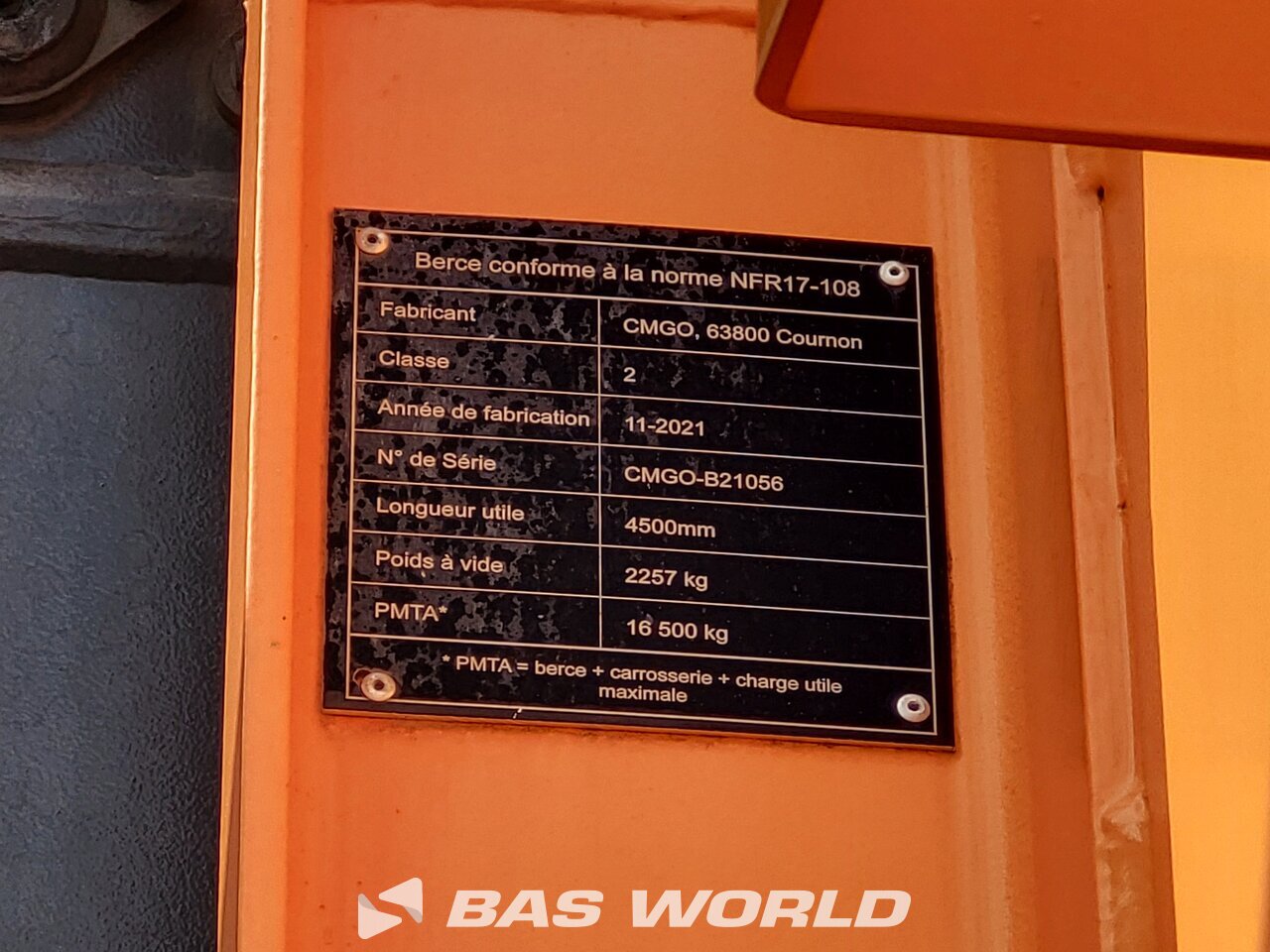 Other : Iveco Trakker 450 camion à bras