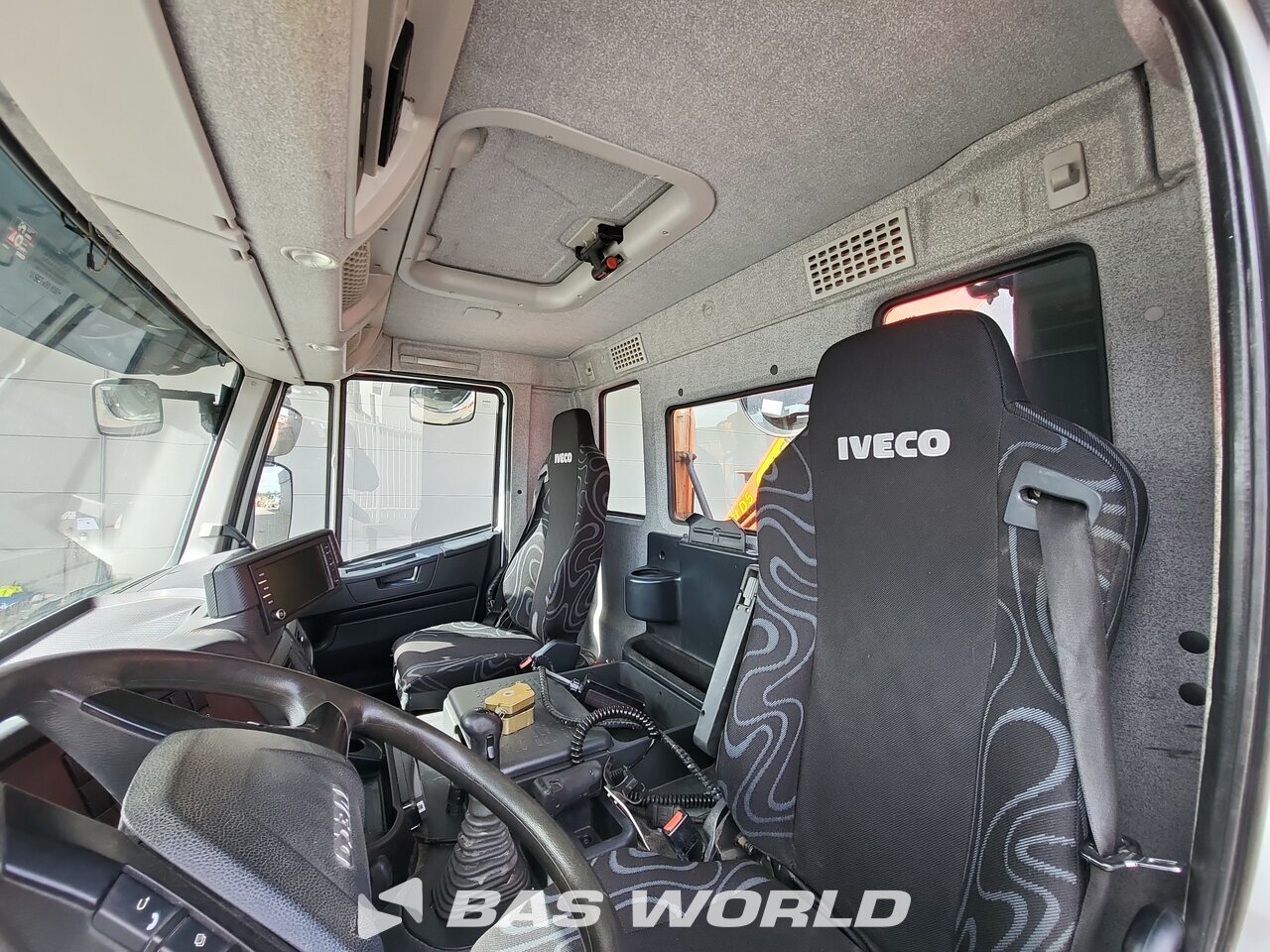 Other : Iveco Trakker 450 camion à bras