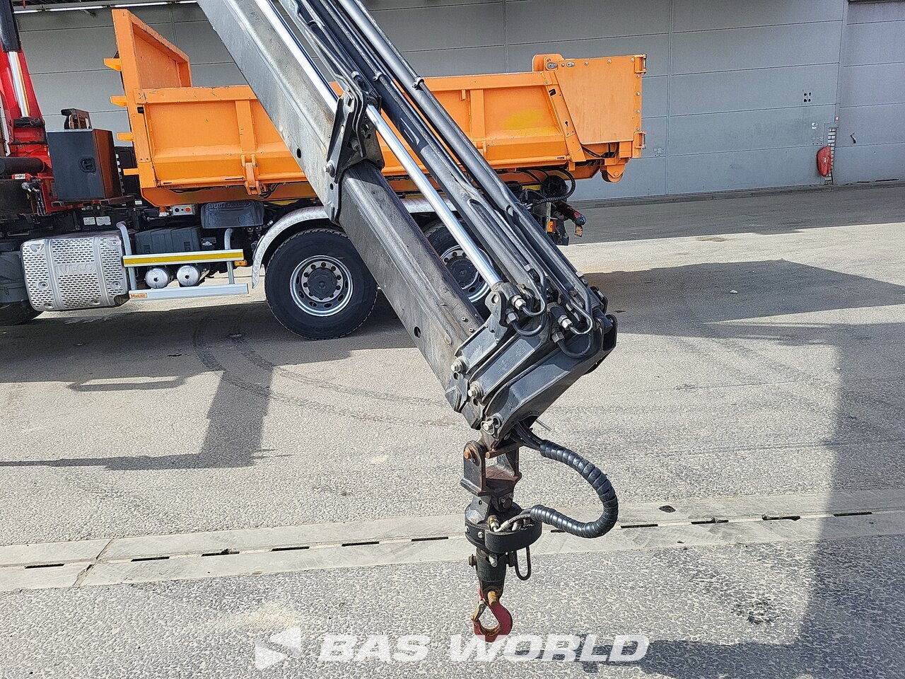 Other : Iveco Trakker 450 camion à bras