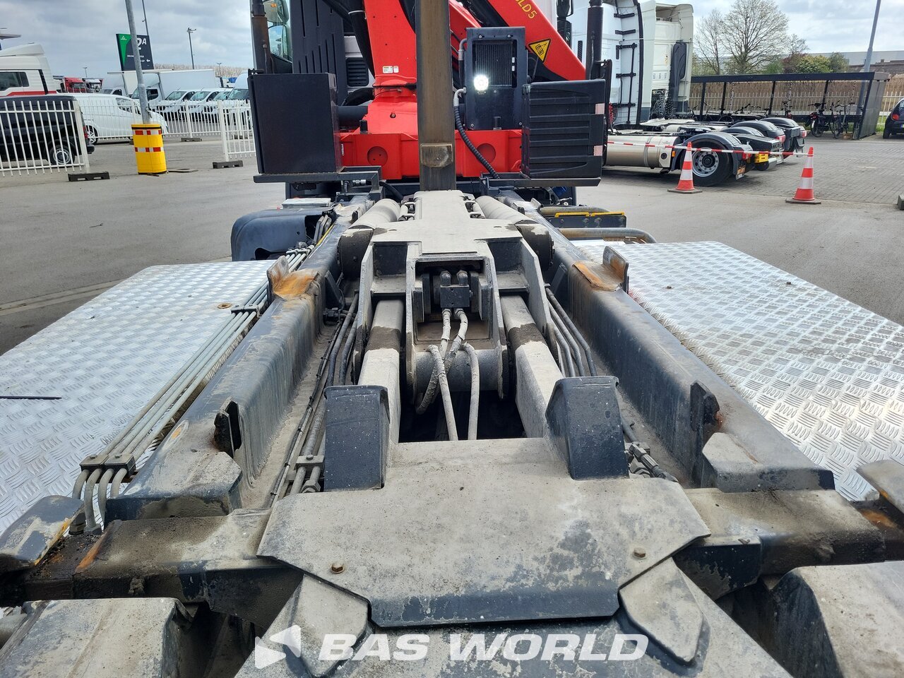 Other : Iveco Trakker 450 camion à bras