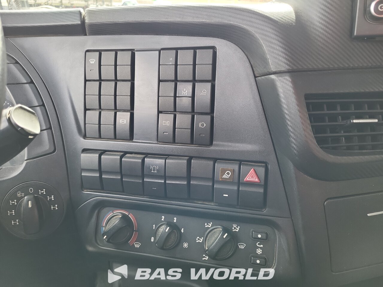 Other : Iveco Trakker 450 camion à bras
