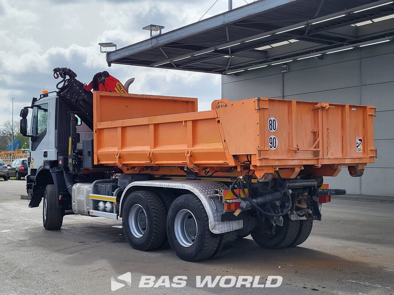 Other : Iveco Trakker 450 camion à bras