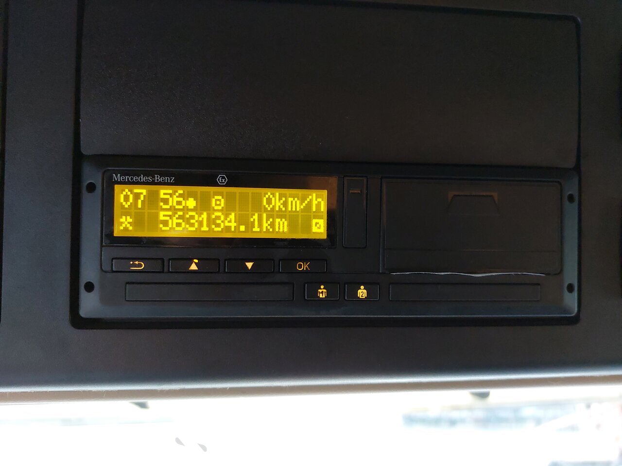 Other : Mercedes Actros 2546 شاحنة الجسم الصندوقي