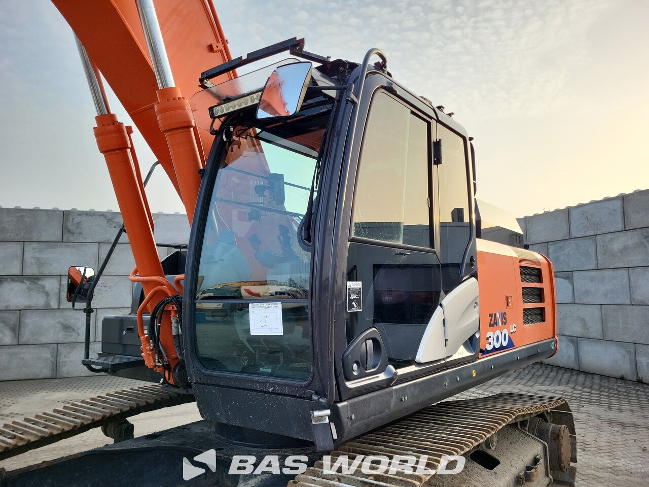 Other : Hitachi ZX300 LC -6 Bandgrävare