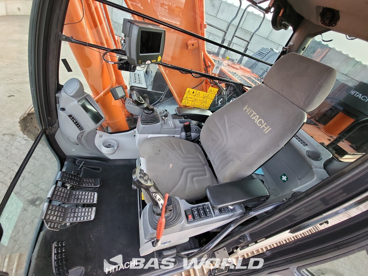 Other : Hitachi ZX300 LC -6 Bandgrävare