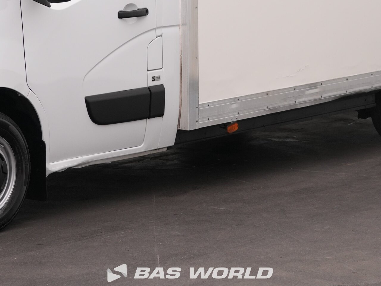 Other : Renault Master 145PK Box body