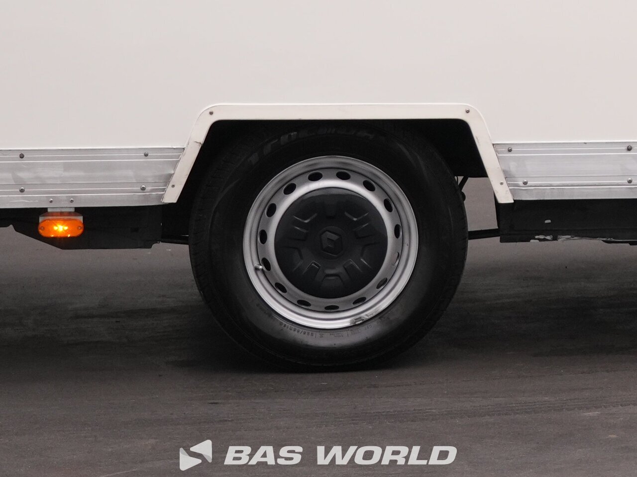 Other : Renault Master 145PK Box body