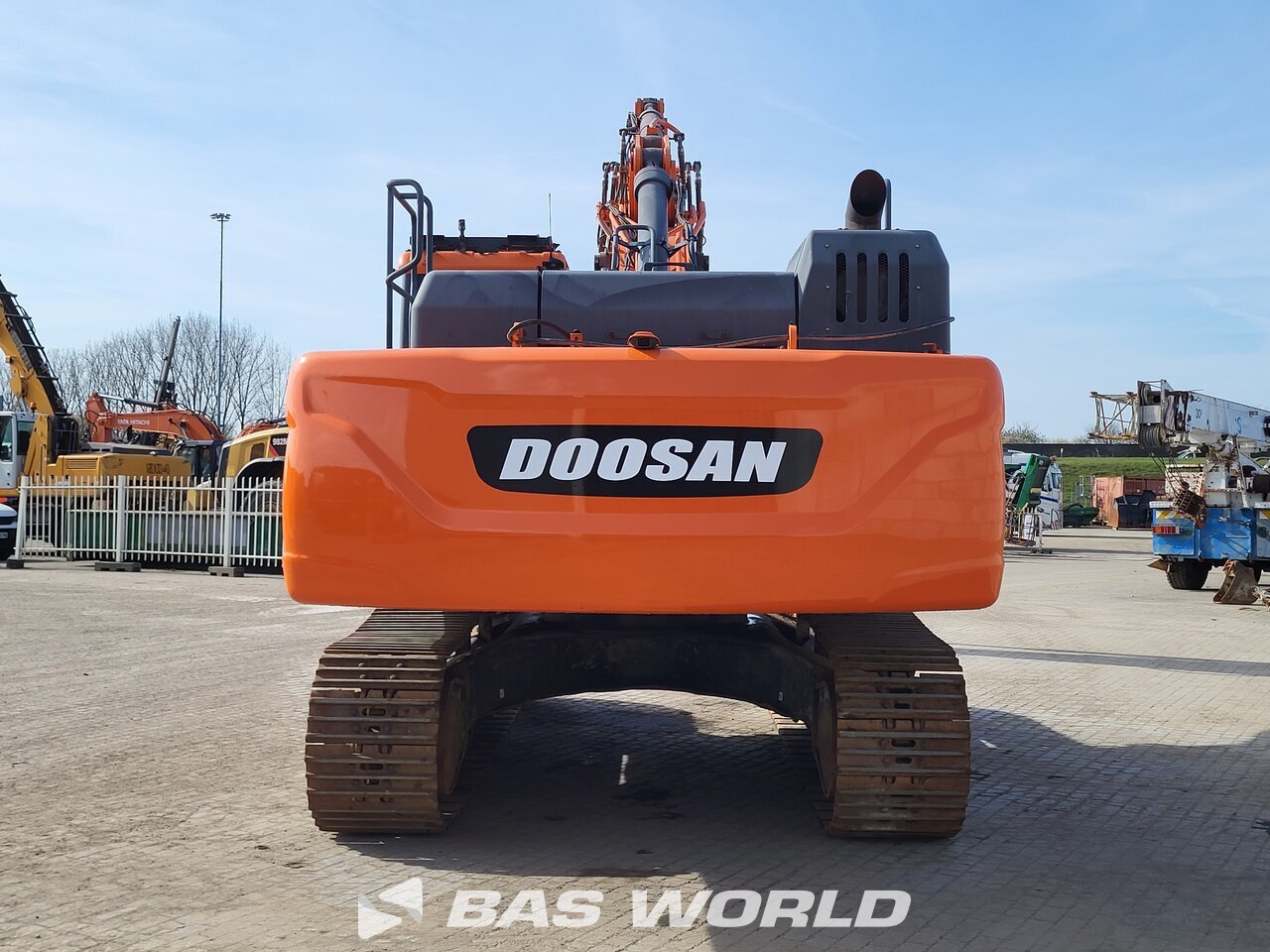 Doosan DX340 LC-5 Crawler excavators - BAS World