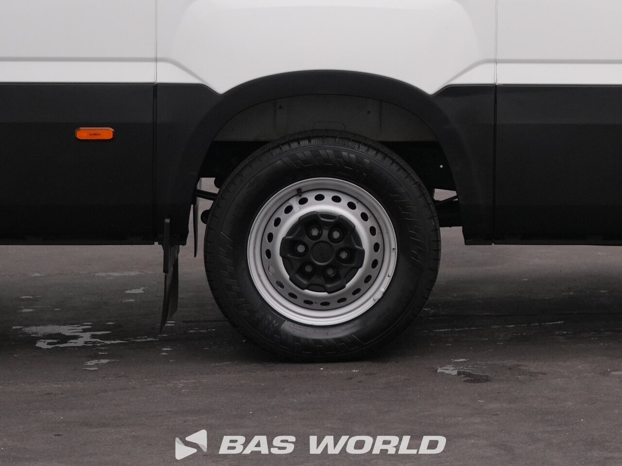 Other : Iveco Daily 35S16 Suljettu pakettiauto
