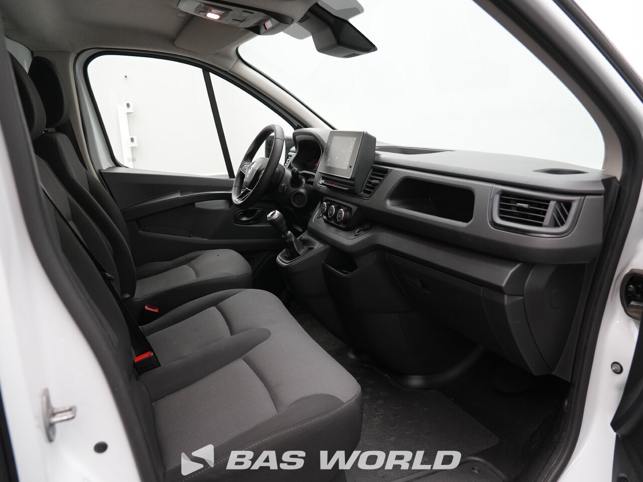 Other : Renault Trafic 130pk Suljettu pakettiauto
