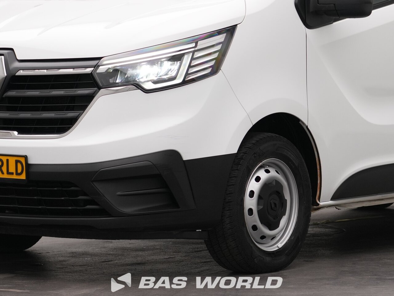 Other : Renault Trafic 130pk Suljettu pakettiauto