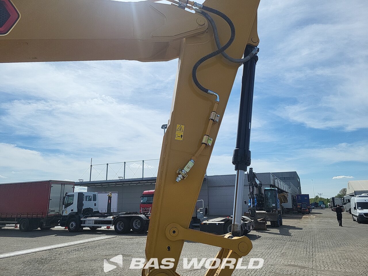 Other : Caterpillar 323 D3 Excavadora de cadenas