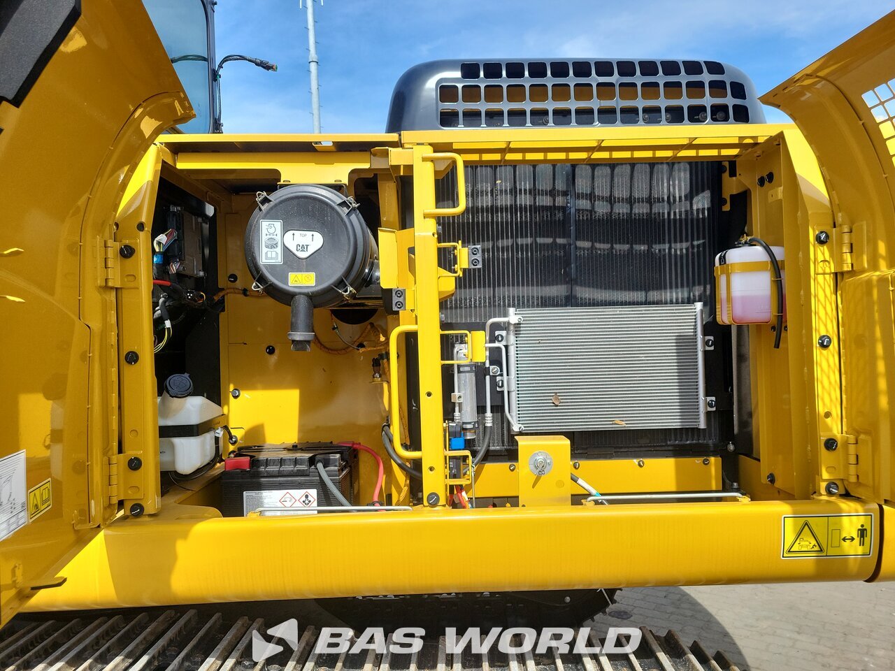 Other : Caterpillar 323 D3 Excavadora de cadenas