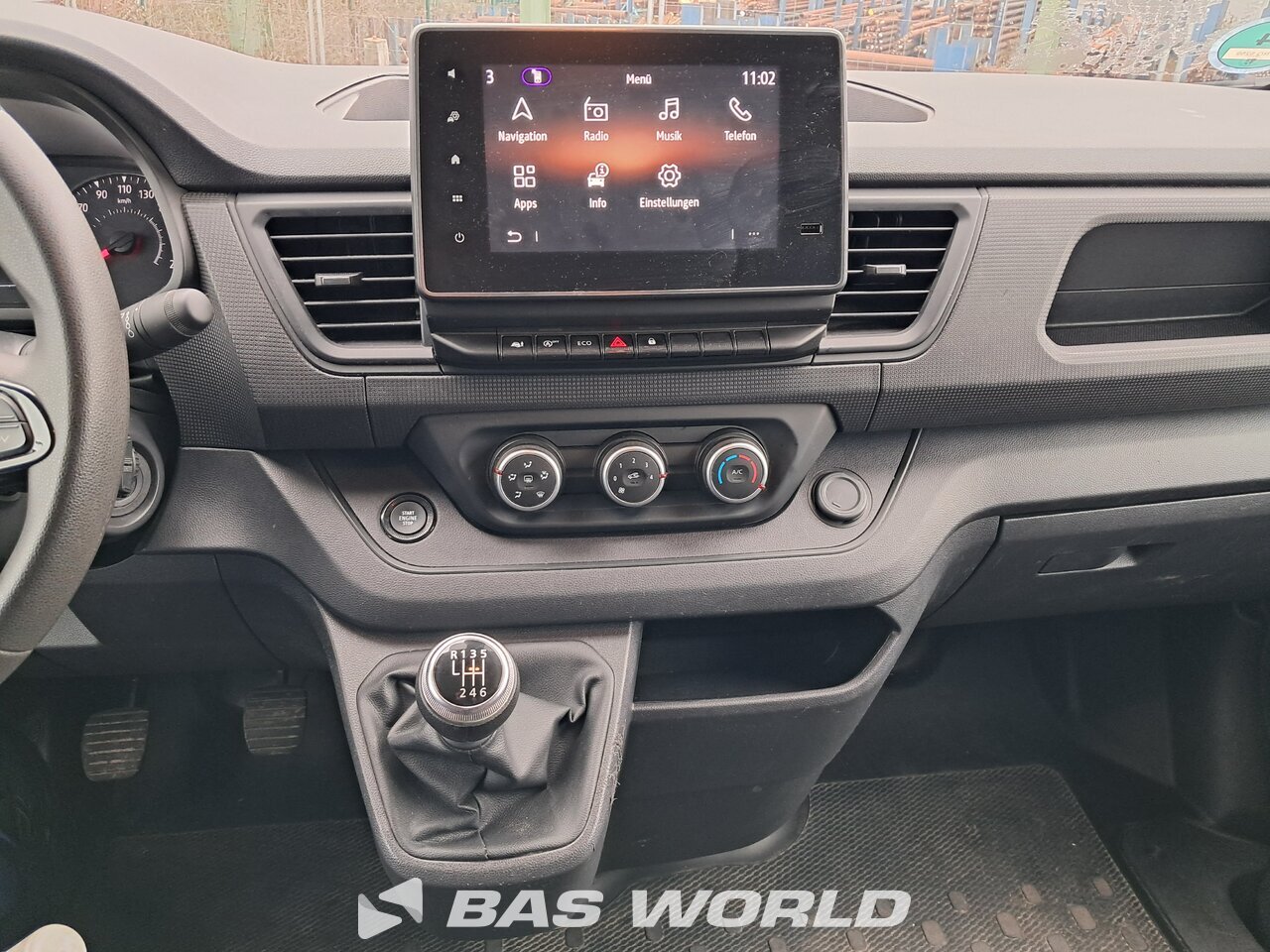 Other : Renault Trafic 130pk Closed box van