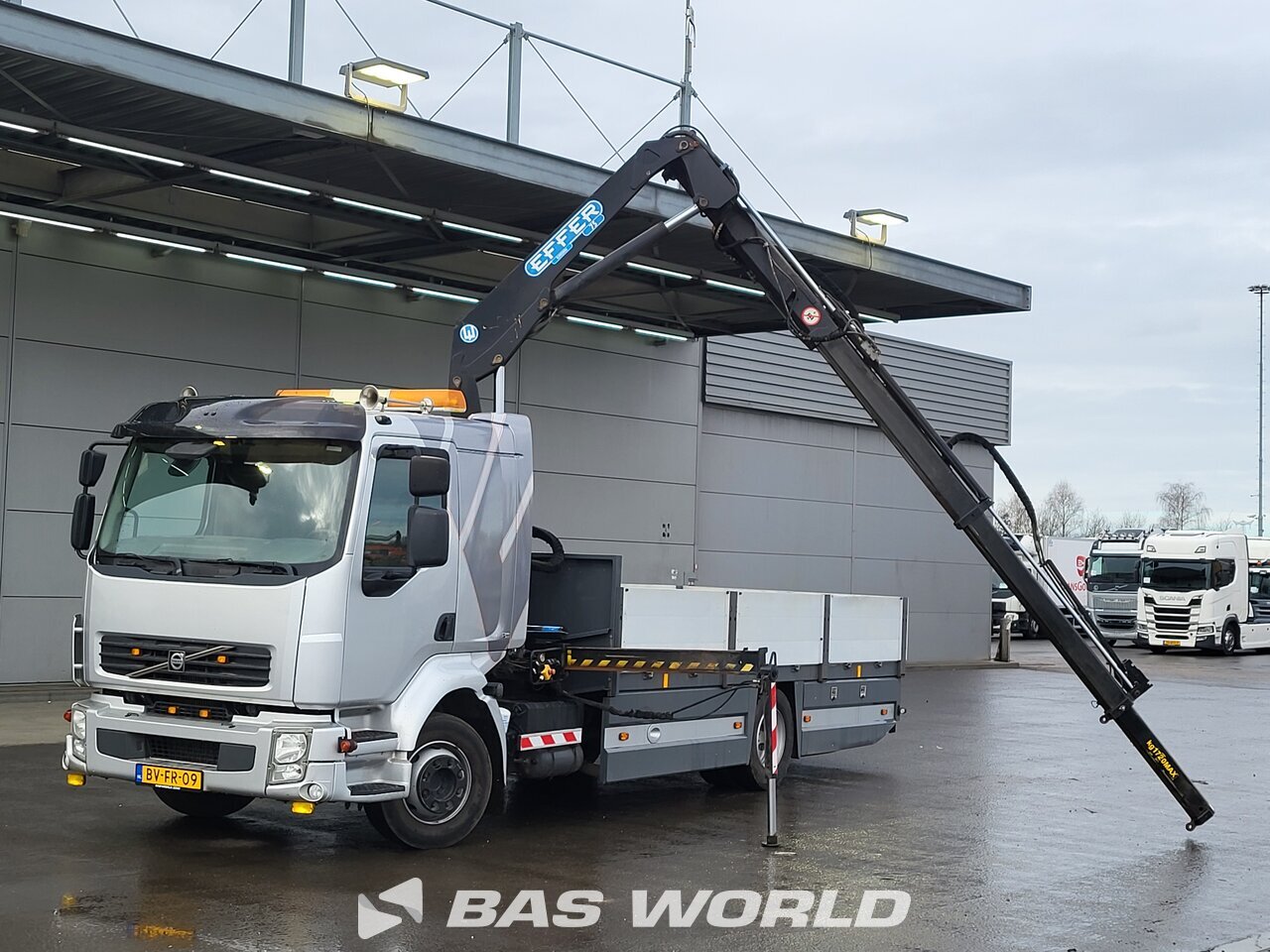Other : Volvo FL 240 شاحنات مسطحة