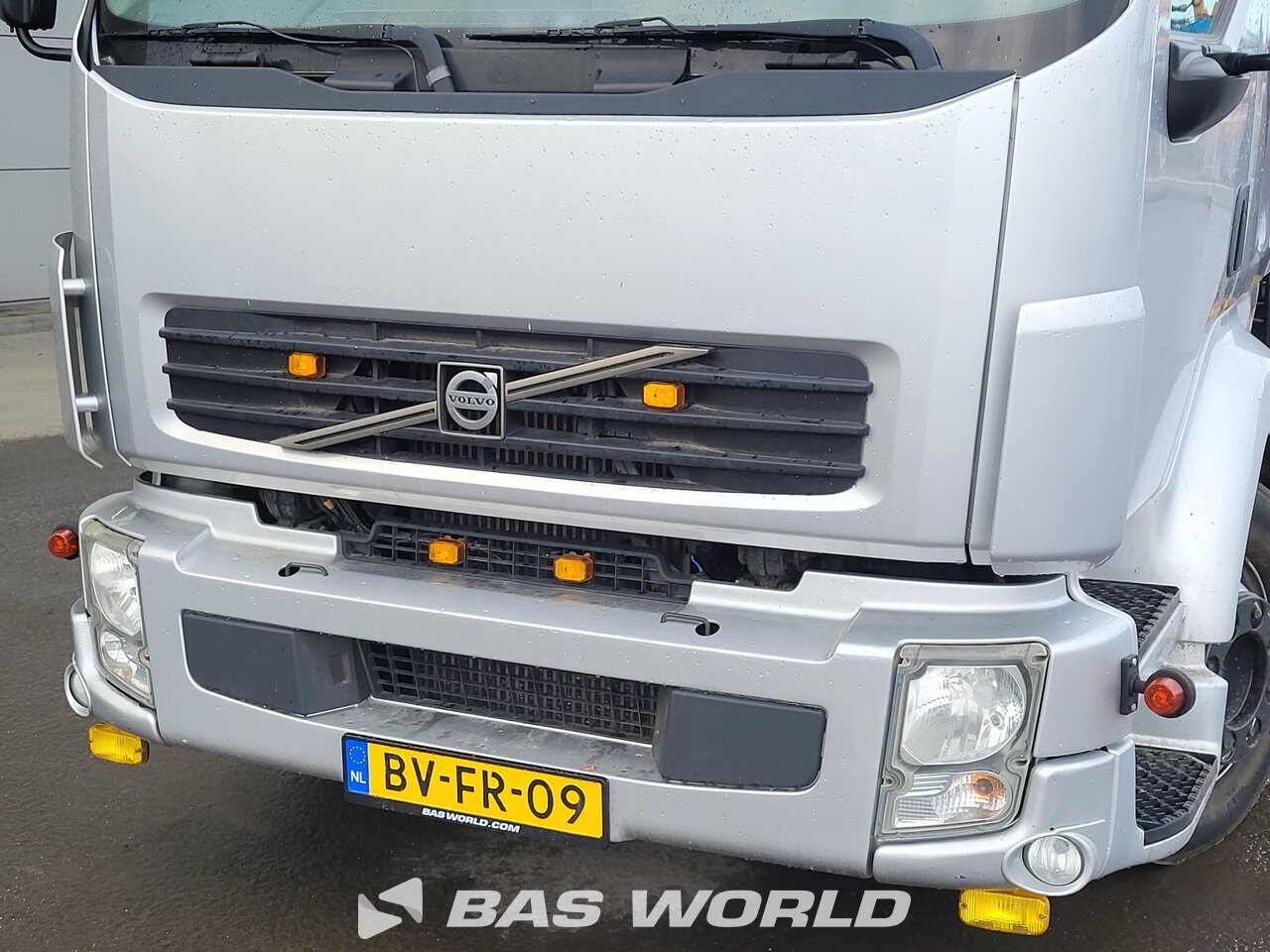 Other : Volvo FL 240 شاحنات مسطحة